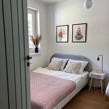 Debina Lounge 20 Apartment *